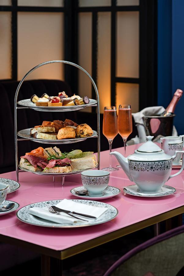 The Savoy Hotel Limerick Ngoại thất bức ảnh Afternoon tea at the Mandarin Oriental, Hong Kong