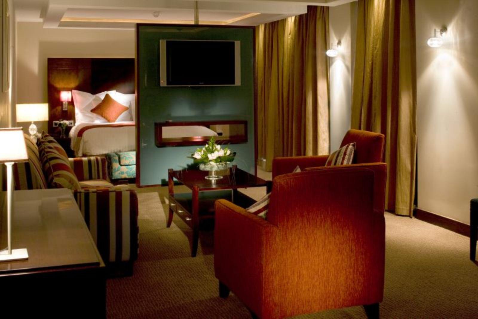 The Savoy Hotel Limerick Ngoại thất bức ảnh A suite at the InterContinental London
